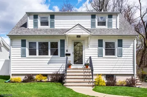 74 Franklin St, Verona, NJ 07044