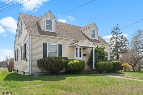 306 Huff Ave, Manville, NJ 08835