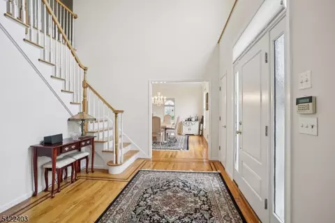 1 Jenny Ln, Wayne, NJ 07470 photo 4