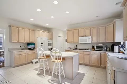 1 Jenny Ln, Wayne, NJ 07470 photo 13