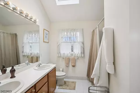 1 Jenny Ln, Wayne, NJ 07470 photo 23