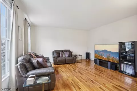 1 Jenny Ln, Wayne, NJ 07470 photo 7