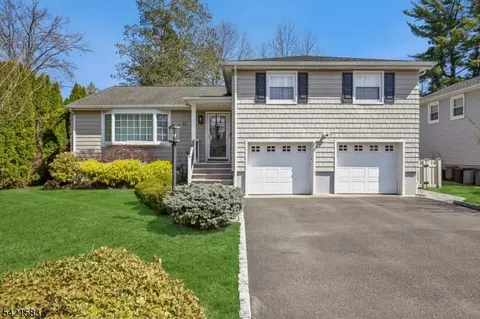27 Garden Oval, Springfield, NJ 07081