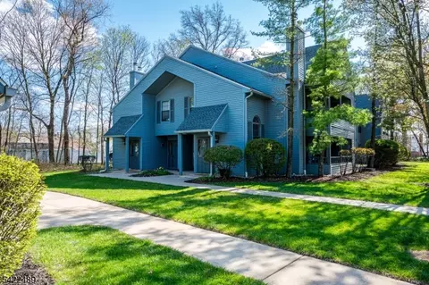 502 Woodhaven Dr #502, Edison, NJ 08817
