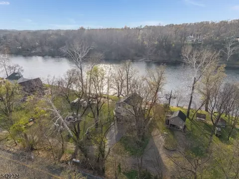 View/Area - 9 Riveredge Ln, Phillipsburg, NJ 08865 photo 10 of 11