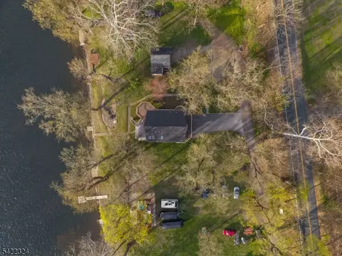 View/Area - 9 Riveredge Ln, Phillipsburg, NJ 08865 photo 5 of 11