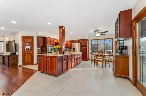 Kitchen - 9 Riveredge Ln, Phillipsburg, NJ 08865 photo 1 of 3