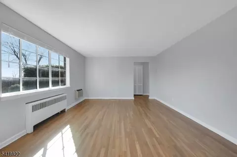 4 Troy Dr # A, Springfield, NJ 07081 photo 3