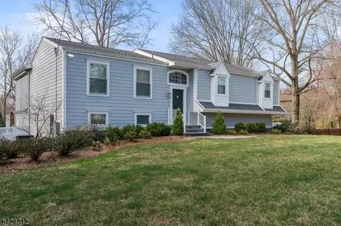 7 Tempe Wick Rd, Mendham, NJ 07945 photo 3