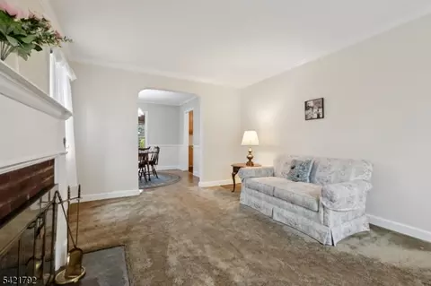 401 Walnut St, Nutley, NJ 07110 photo 5