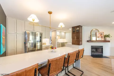13 Franklin Pl #7E, Morristown, NJ 07960