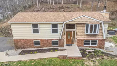4 Rocky Way, Newton, NJ 07860