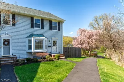 1706 William And Mary Cmn, Hillsborough, NJ 08844
