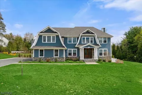 20 Ravine Ave, Wyckoff, NJ 07481