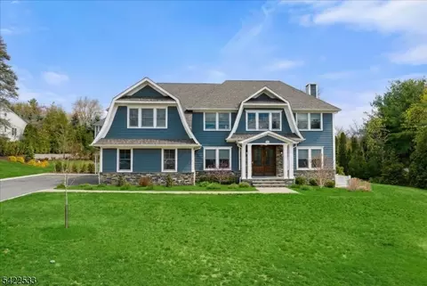 20 Ravine Ave, Wyckoff, NJ 07481