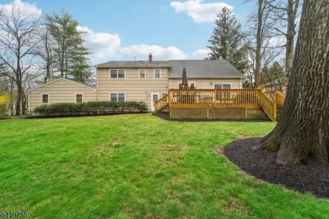 64 Hampton Dr, Berkeley Heights, NJ 07922 photo 28