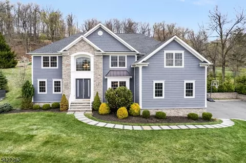 2141 Washington Valley Rd, Martinsville, NJ 08836
