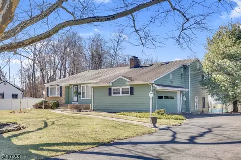 705 Schoolhouse Ln, Bound Brook, NJ 08805