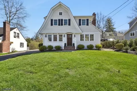 42 Locust Dr, Summit, NJ 07901