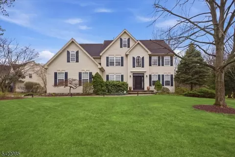 2 Picasso Ct, Somerset, NJ 08873