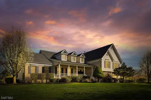 82 Oxford Pl, Hillsborough, NJ 08844
