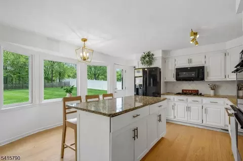 23 Smithfield Dr, Springfield, NJ 07081 photo 8