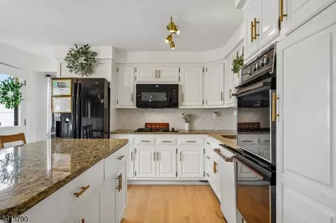 23 Smithfield Dr, Springfield, NJ 07081 photo 9