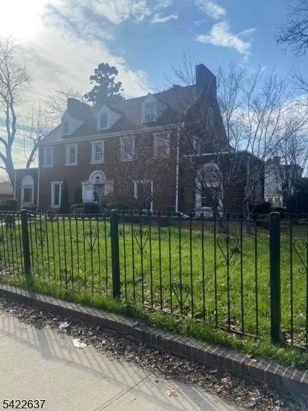 725 Elizabeth Ave #2, Newark, NJ 07112