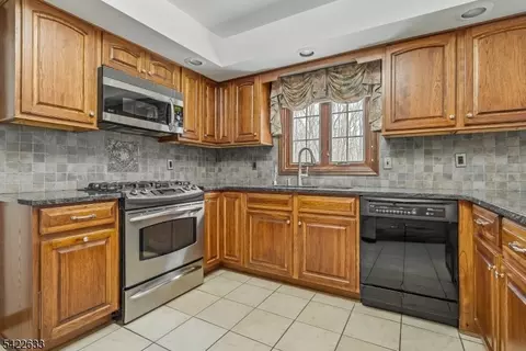 5 Darnay Rd, Morristown, NJ 07960 photo 9