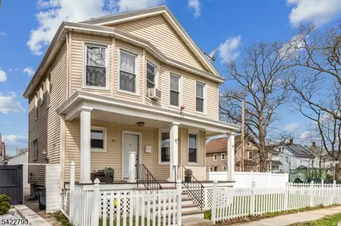 21 Ellington St, East Orange, NJ 07017