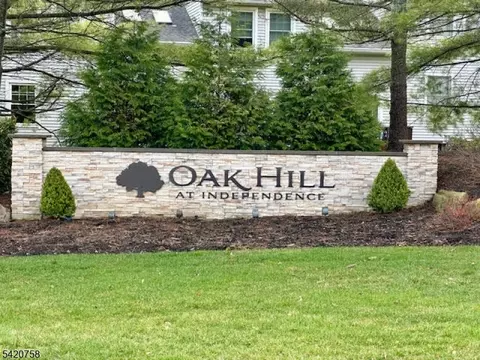814 Sierra Dr, Hackettstown, NJ 07840