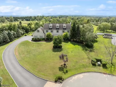 15 Alaco Ln, Milford, NJ 08848