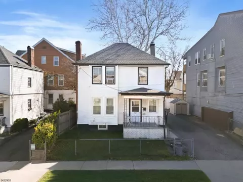 726 14th Ave, Paterson, NJ 07504