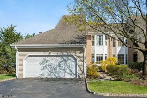 163 Dezenzo Ln, West Orange, NJ 07052
