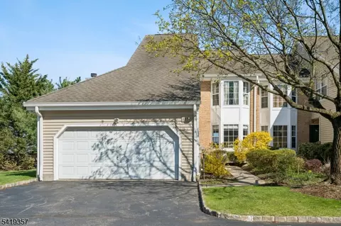 163 Dezenzo Ln, West Orange, NJ 07052