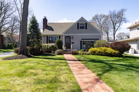 716 Center St, Garwood, NJ 07027