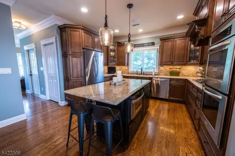 Kitchen - 44 Forest Ter, Wayne, NJ 07470 photo 2 of 2