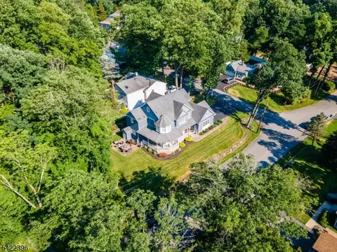44 Forest Ter, Wayne, NJ 07470 photo 3