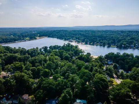 View/Area - 44 Forest Ter, Wayne, NJ 07470 photo 3 of 3