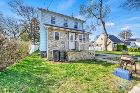 1104 Congress Ave, Teaneck, NJ 07666