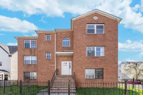 128 Leslie St, Newark, NJ 07112