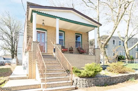 449 Keene St, Perth Amboy, NJ 08861