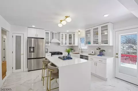 91 Warren Rd, West Orange, NJ 07052