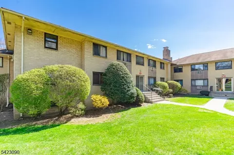 401 Us Highway 22 #A, North Plainfield, NJ 07060