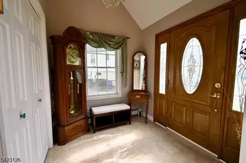43 Newton Rd, Wayne, NJ 07470 photo 2