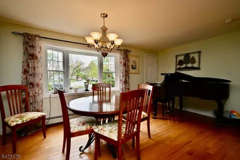 43 Newton Rd, Wayne, NJ 07470 photo 4