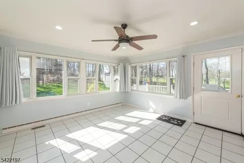 27 Viewpoint Rd, Wayne, NJ 07470 photo 8