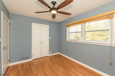 27 Viewpoint Rd, Wayne, NJ 07470 photo 19