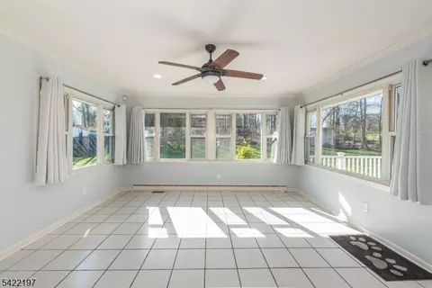 27 Viewpoint Rd, Wayne, NJ 07470 photo 7