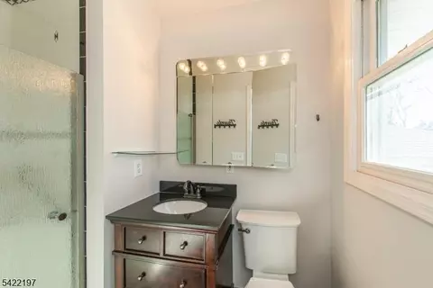 27 Viewpoint Rd, Wayne, NJ 07470 photo 17